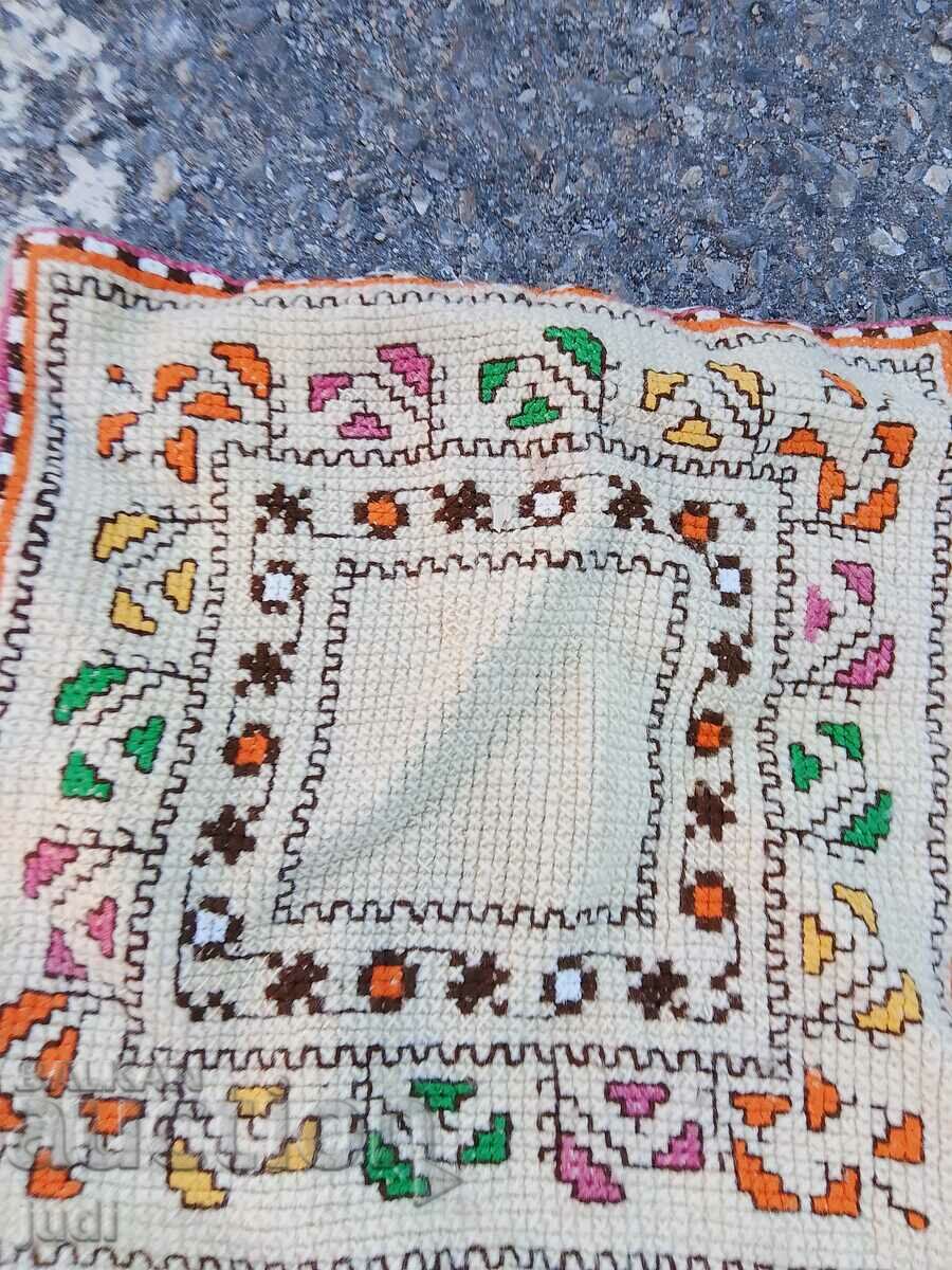 Embroidery cover - 5