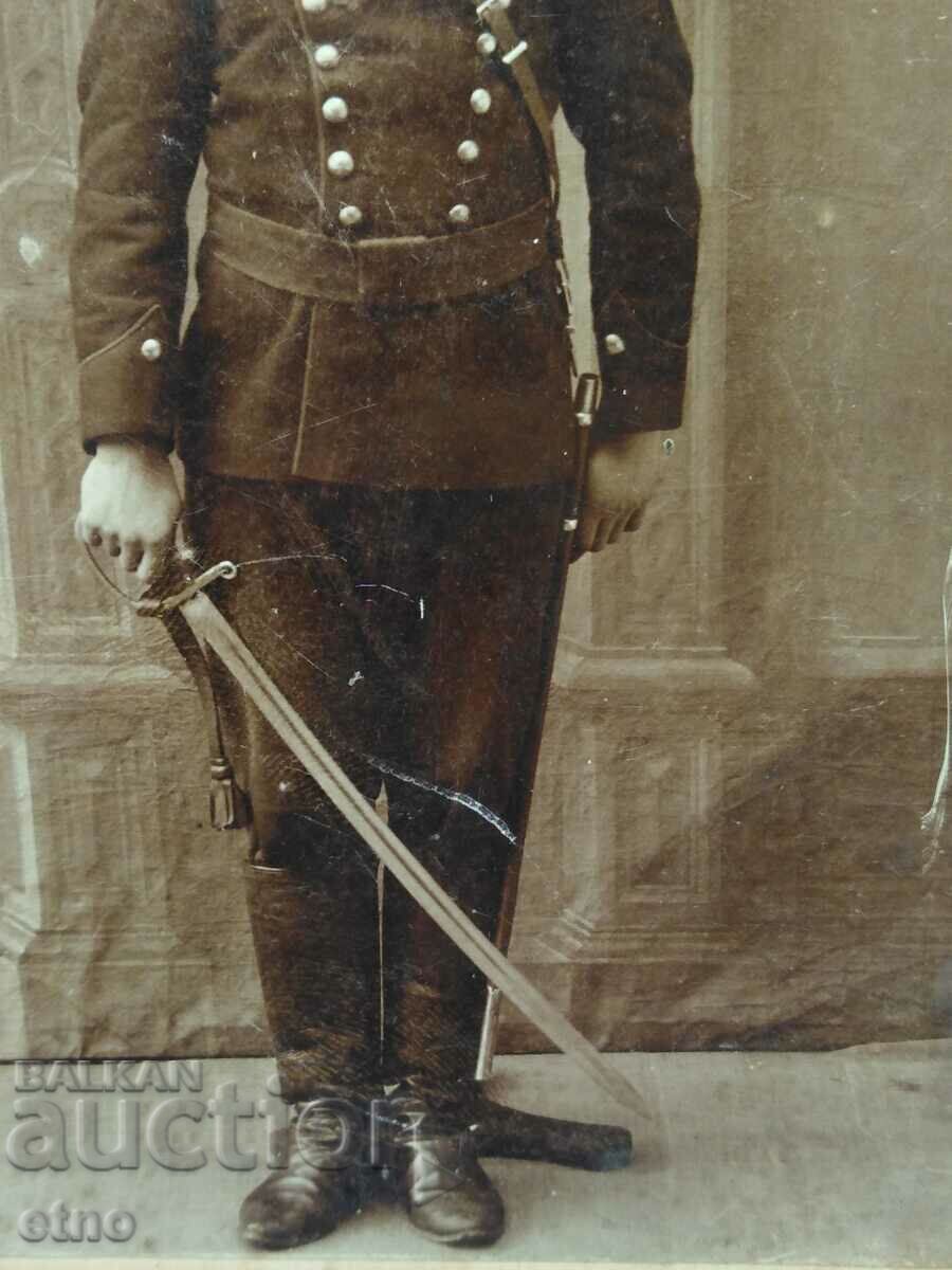 Auction CARDBOARD ROYAL CARDBOARD, SWORD, CHECKERS, UNIFORM, ARMOR Auction CARDBOARD ROYAL CARDBOARD, SWORD, CHECKERS, UNIFORM, ARMOR