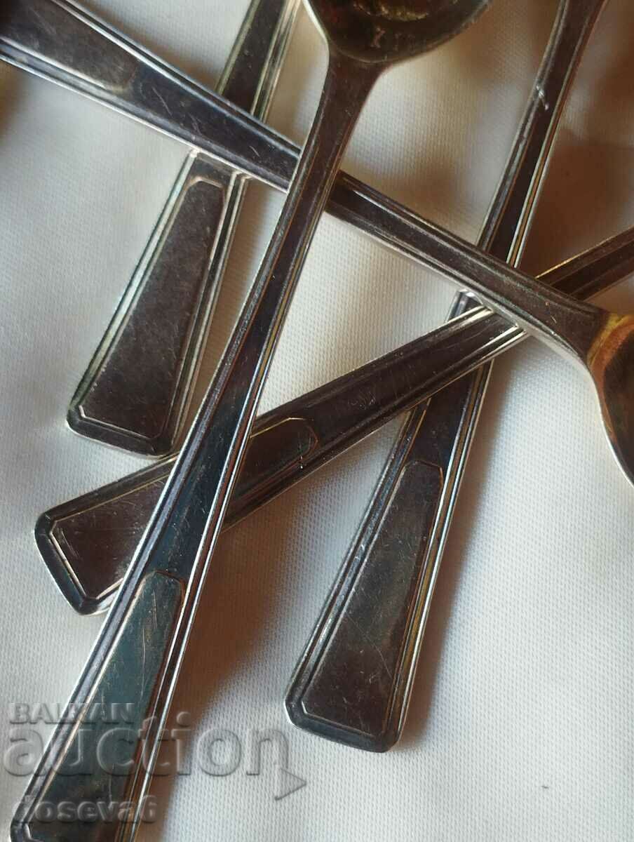 7 silver-plated spoons 6 pcs. with a size of 12 cm., the single 13.5 - 6