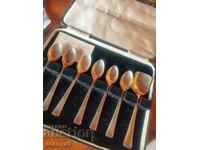 7 silver-plated spoons 6 pcs. with a size of 12 cm., the single 13.5