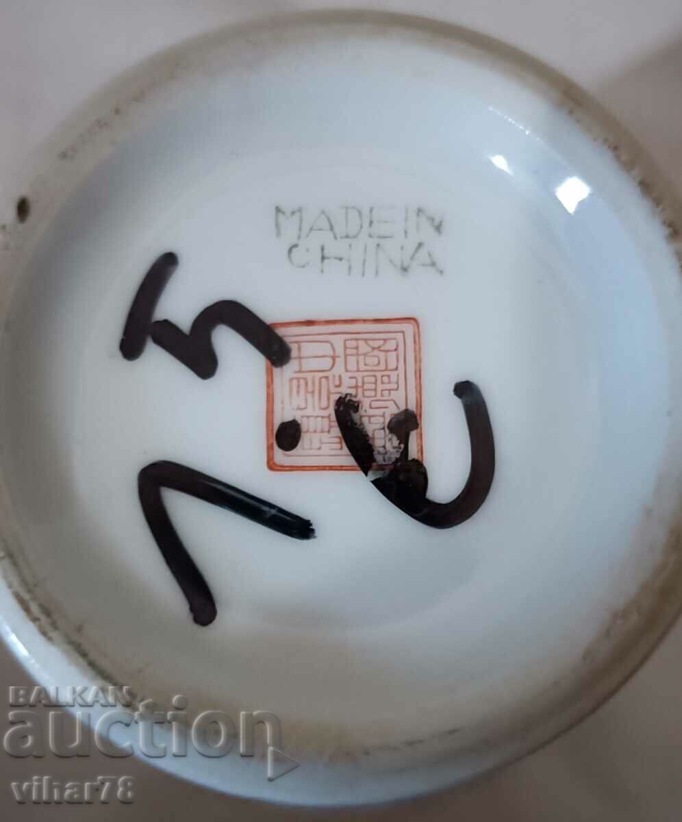 МАЛКА КИТАЙСКА ВАЗА - 5 МАЛКА КИТАЙСКА ВАЗА - 5