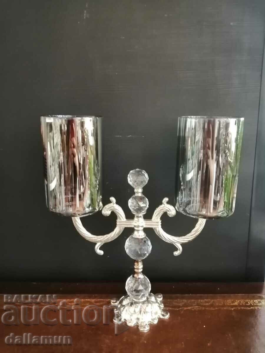 Delivery of luxury metal candle holder with glass jars Delivery of luxury metal candle holder with glass jars