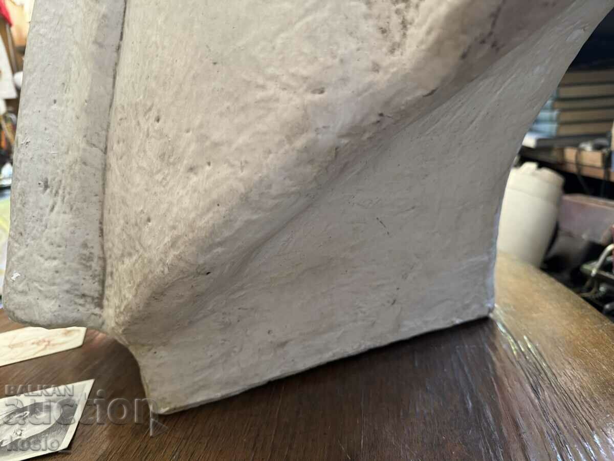 Huge bust of Lenin figure statue sculpture - 5 Huge bust of Lenin figure statue sculpture - 5