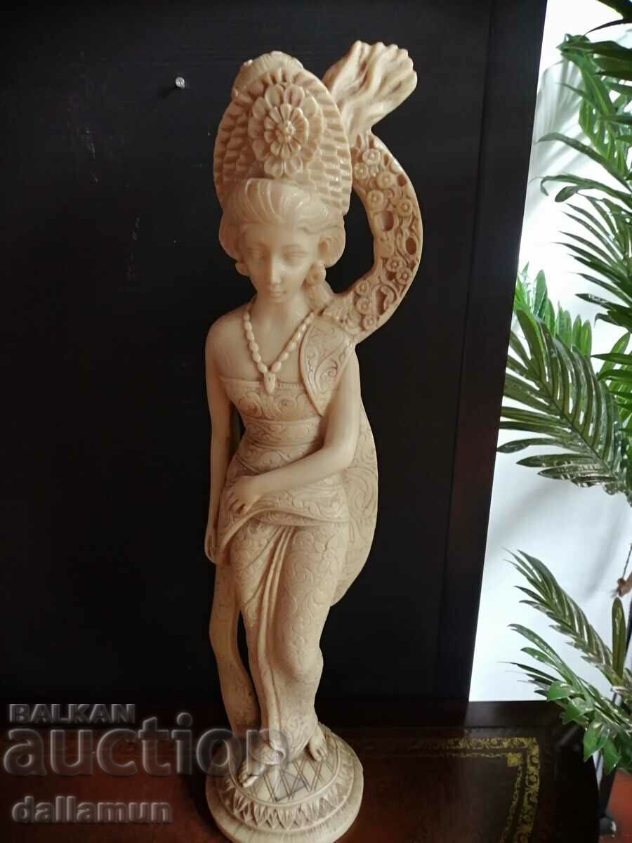 Auction  ancient chinese goddess statuette