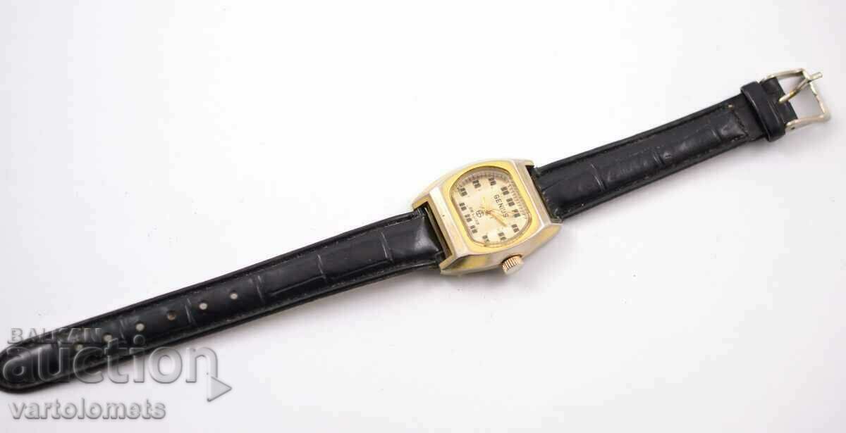 Delivery of GENIUS de LUXE gold plated women's watch - working Delivery of GENIUS de LUXE gold plated women's watch - working