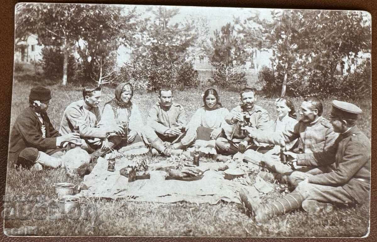 Military with Relatives at the PSV table