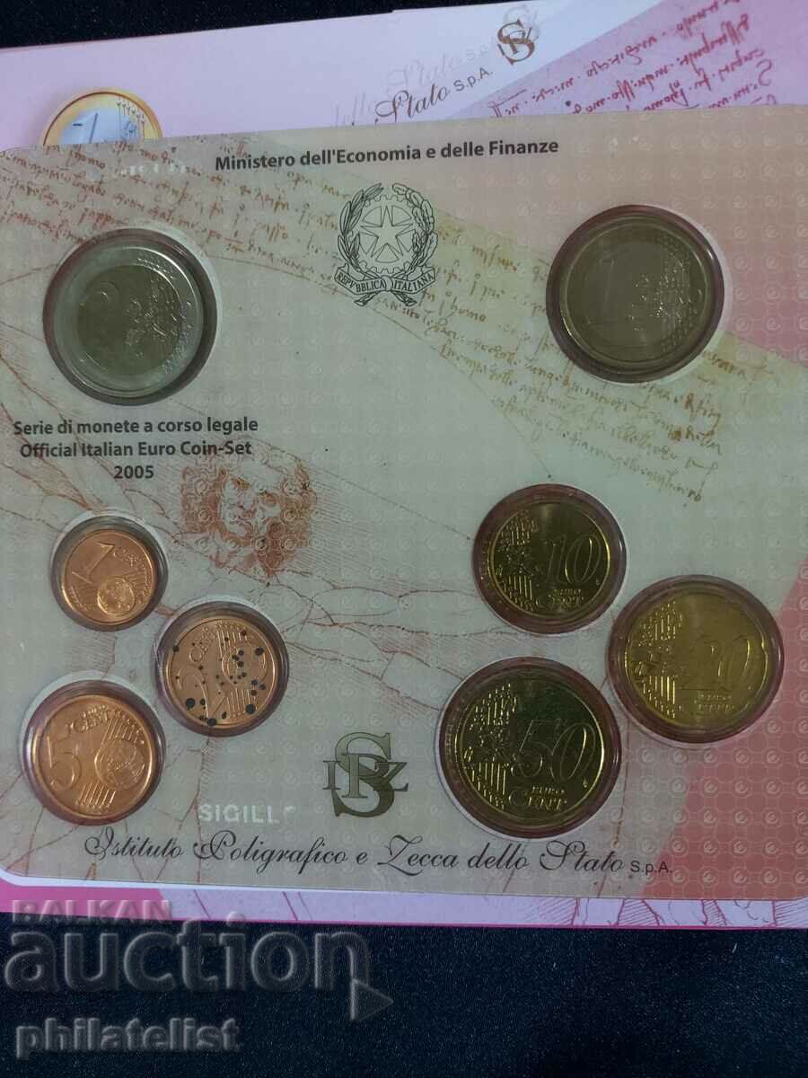 Auction Italy 2005 - Complete bank euro set from 1 cent to 2 euros Auction Italy 2005 - Complete bank euro set from 1 cent to 2 euros