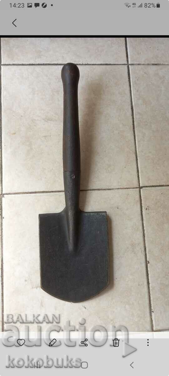 Military spade