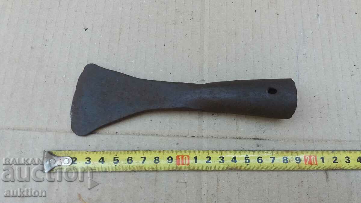 Auction FORGED SCRATCH Auction FORGED SCRATCH