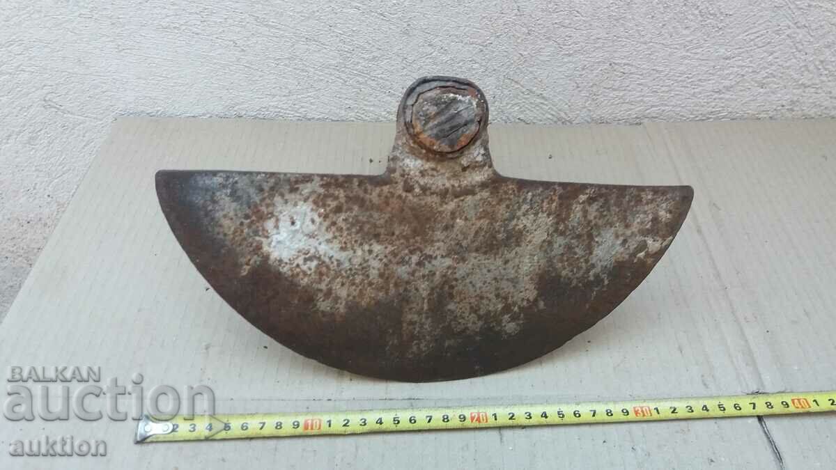 Auction OLD MASSIVE HOE Auction OLD MASSIVE HOE