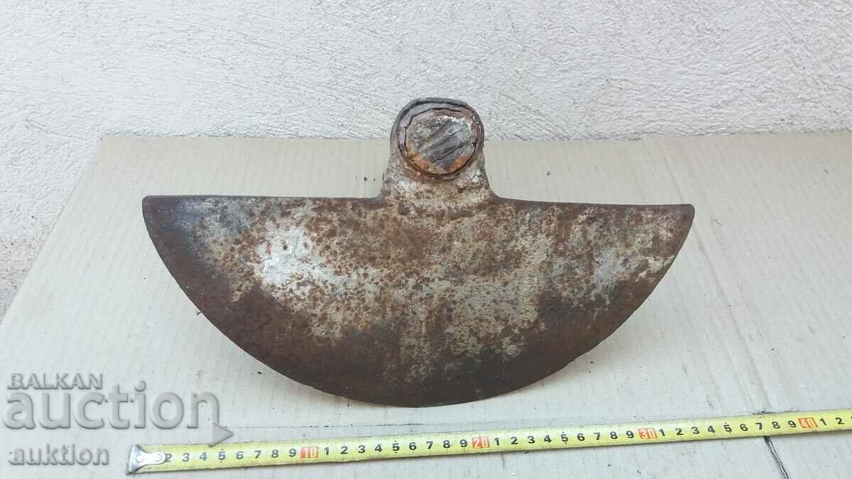 Delivery of OLD MASSIVE HOE Delivery of OLD MASSIVE HOE