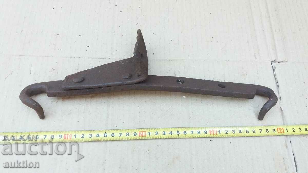 OLD LOCKING MECHANISM - WROUGHT IRON with price 9.99 BGN | € 5.11 OLD LOCKING MECHANISM - WROUGHT IRON with price 9.99 BGN | € 5.11
