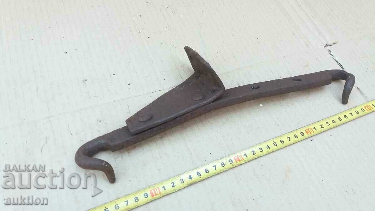 Delivery of OLD LOCKING MECHANISM - WROUGHT IRON Delivery of OLD LOCKING MECHANISM - WROUGHT IRON