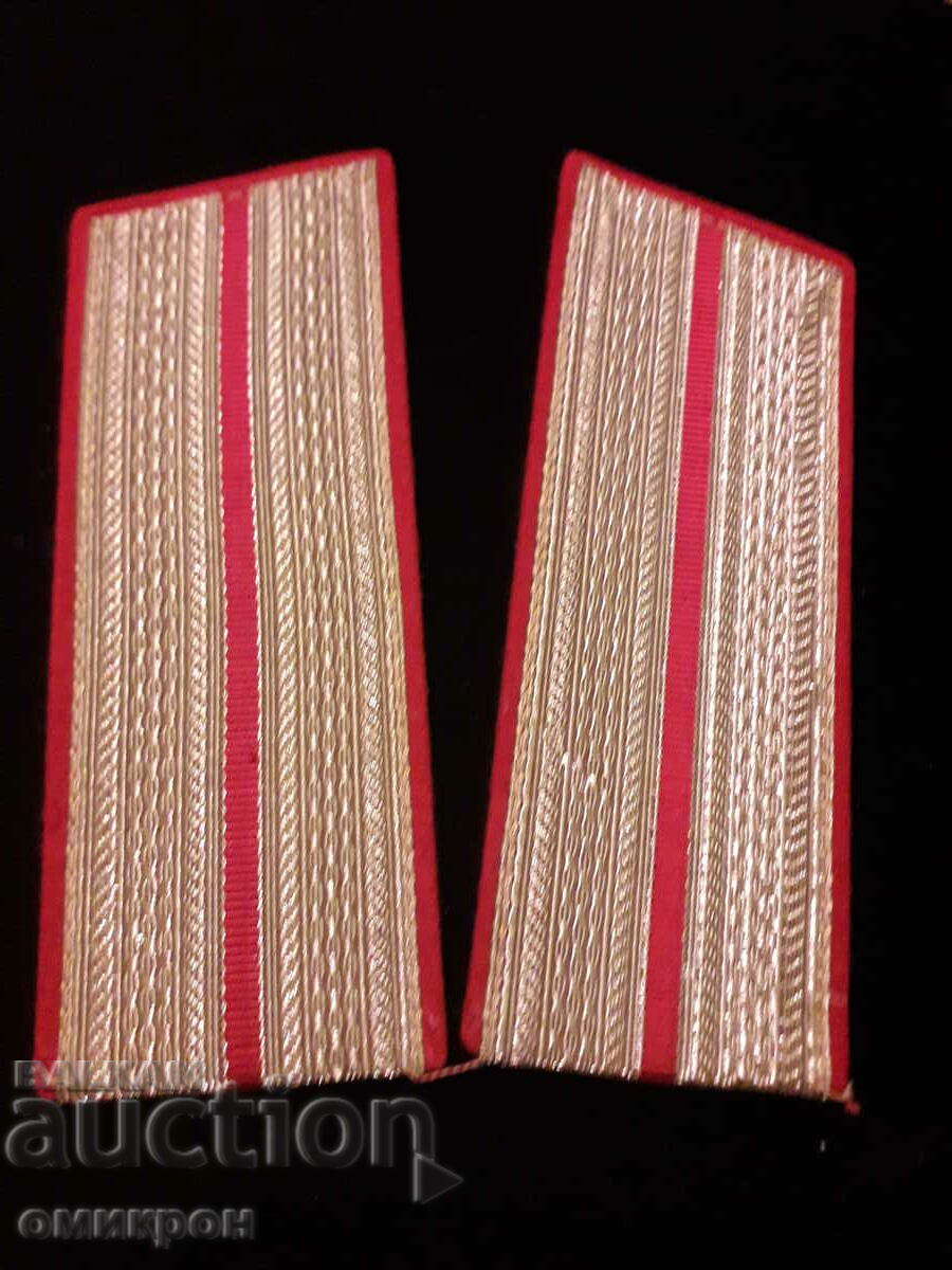 Pair of epaulettes, junior officer SA, USSR.