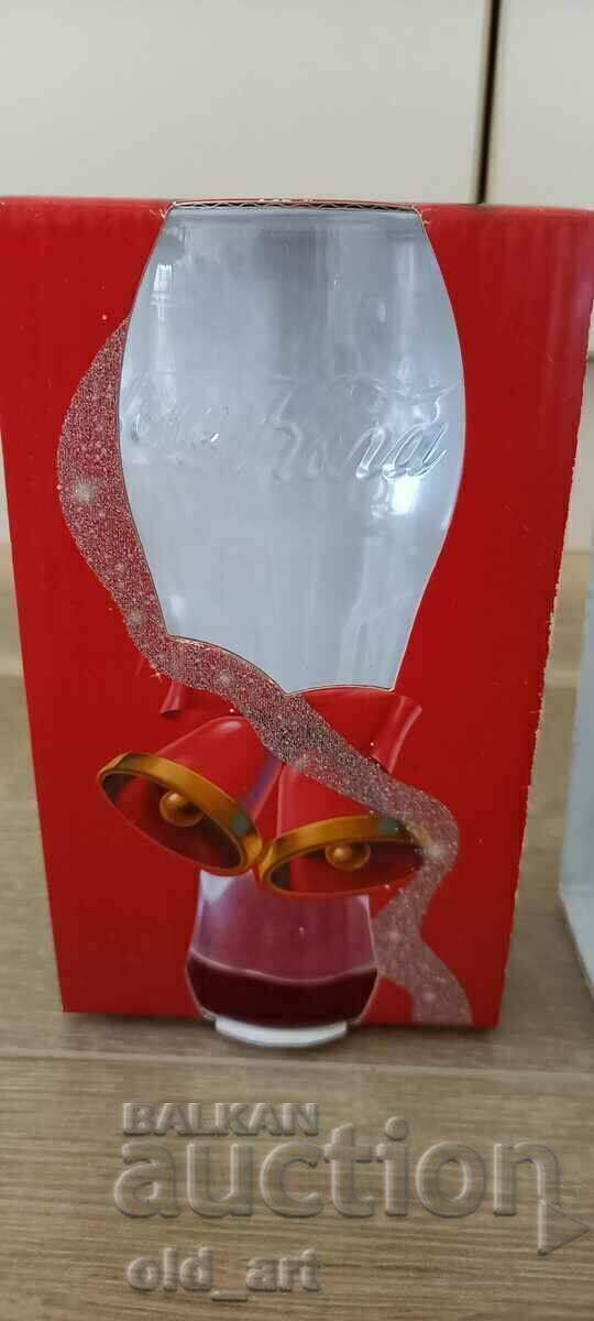 Delivery of Collectible Coca-Cola cups with Cyrillic inscription