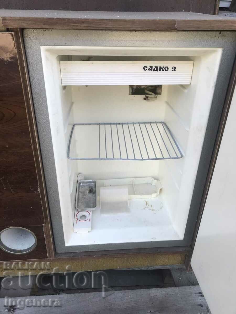 BARCHE REFRIGERATOR "SADKO 2" USSR FURNITURE with price 65.00 BGN | € 33.23 BARCHE REFRIGERATOR "SADKO 2" USSR FURNITURE with price 65.00 BGN | € 33.23