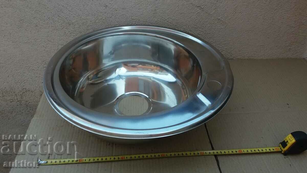 Παράδοση νεροχύτης από ανοξείδωτο χάλυβα Παράδοση νεροχύτης από ανοξείδωτο χάλυβα