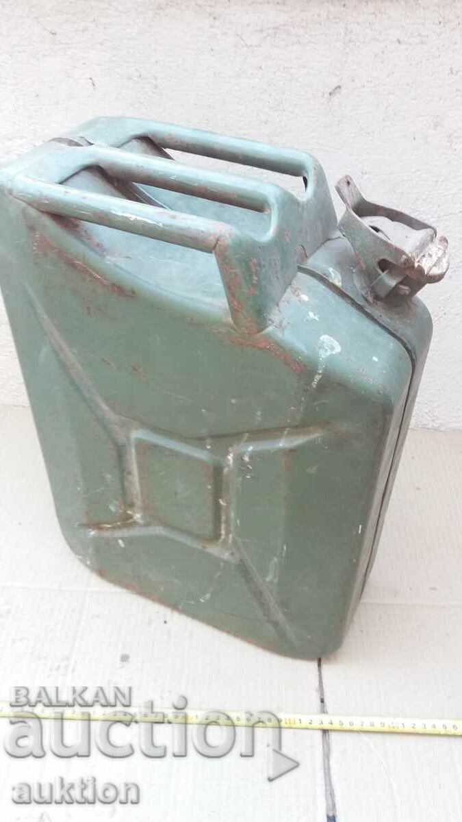 EXCELLENT GERMAN FUEL CAN - 20 LITERS WITH MARKINGS - 5 EXCELLENT GERMAN FUEL CAN - 20 LITERS WITH MARKINGS - 5