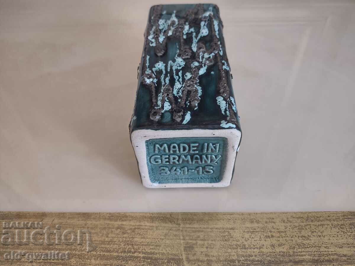 Vaza, obiect de colectie, ceramica, marcata cu preț 197.00 BGN | € 100.72 Vaza, obiect de colectie, ceramica, marcata cu preț 197.00 BGN | € 100.72