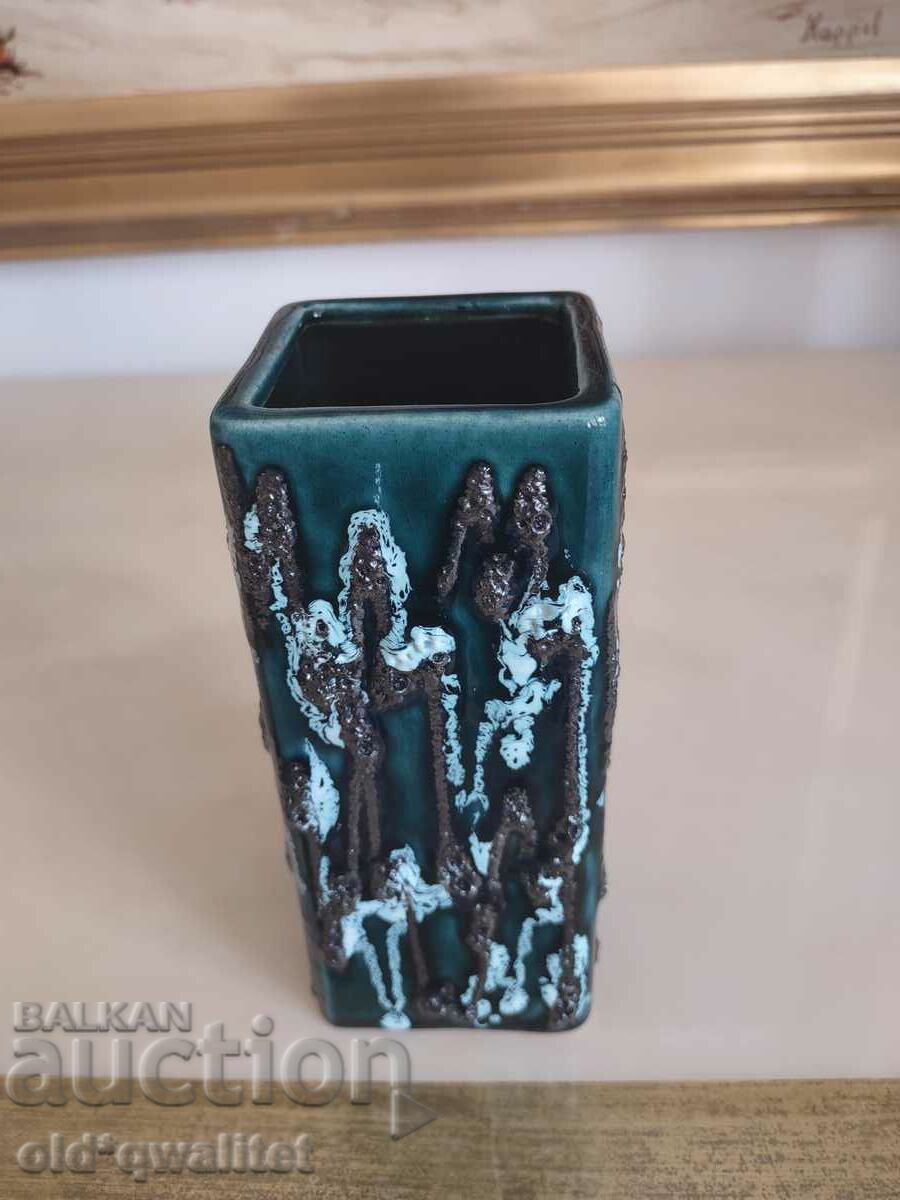 Vaza, obiect de colectie, ceramica, marcata - 6 Vaza, obiect de colectie, ceramica, marcata - 6