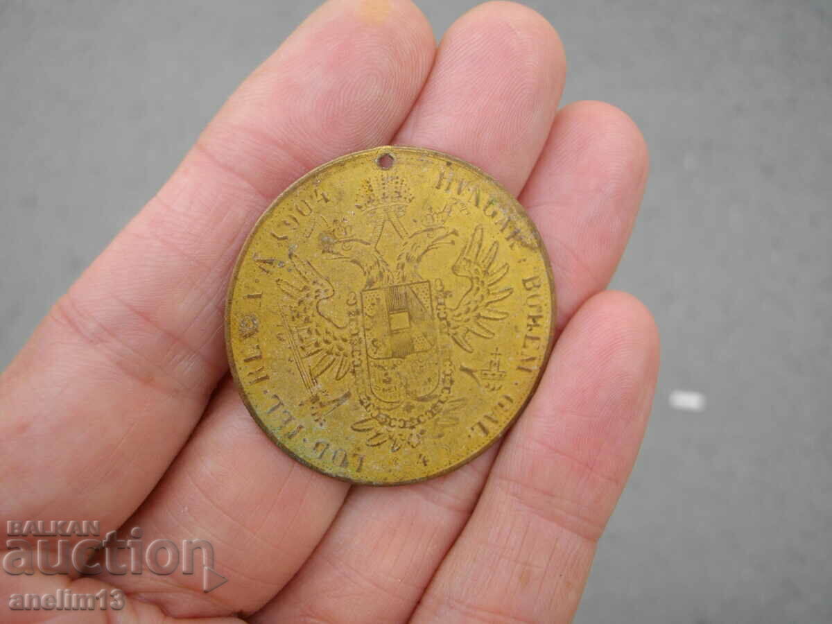 Livrarea PENDANT DE ALAMA DE AUR PENTRU BIJUTERII Livrarea PENDANT DE ALAMA DE AUR PENTRU BIJUTERII