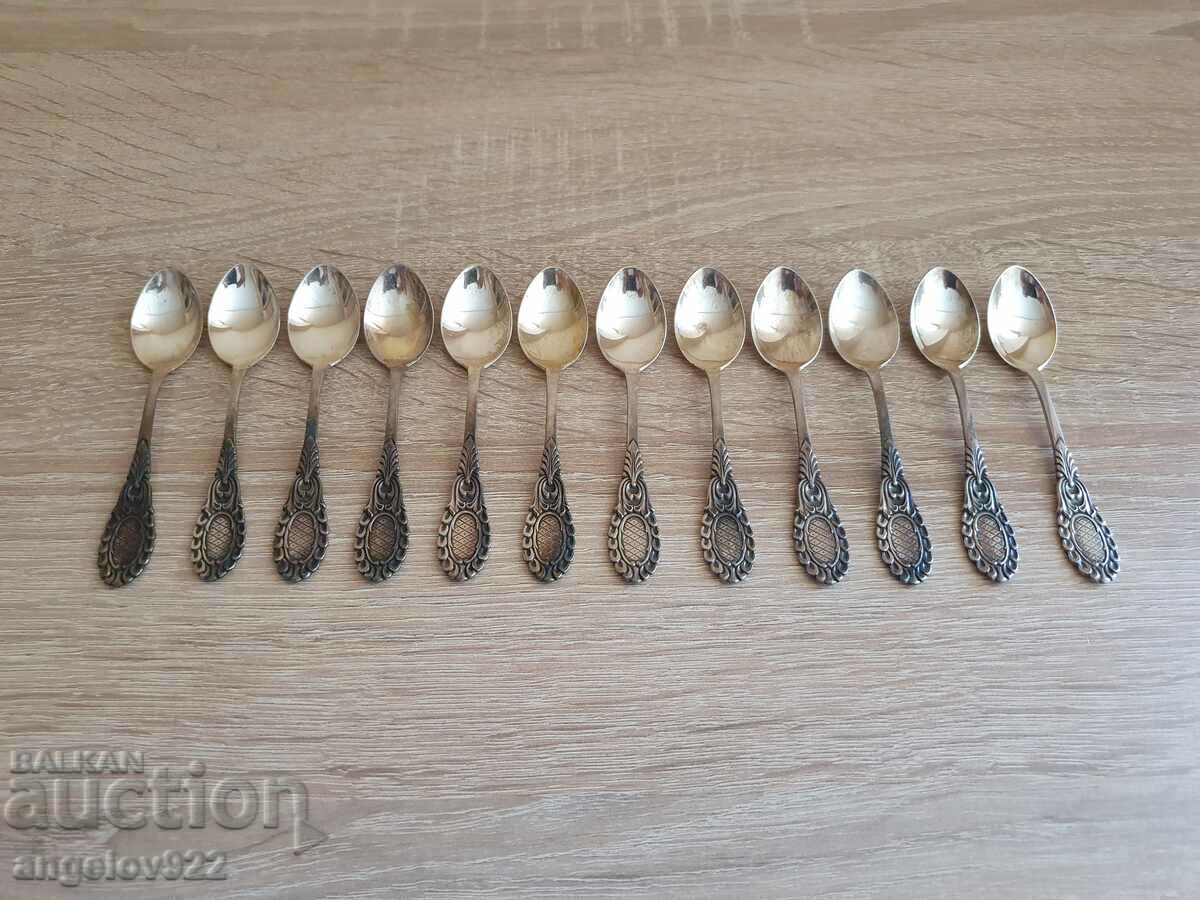 12 EXTRA coffee spoons