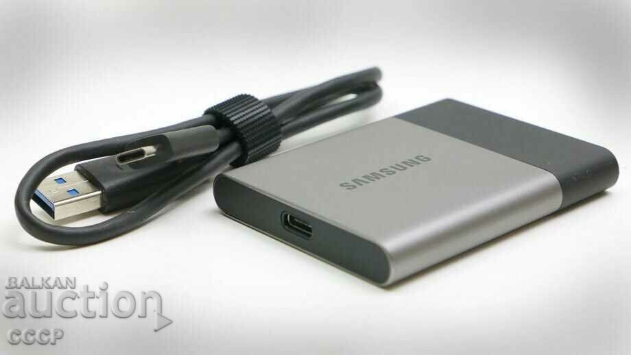 Samsung 500GB External Drive / Bottle