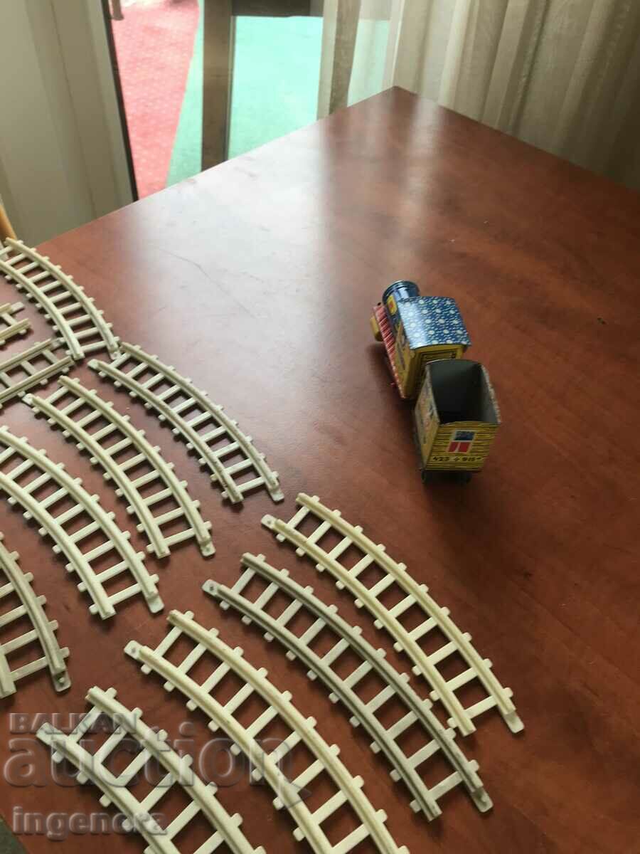 Auction OLD TIN TOY LOCOMOTIVE WITH WAGON AND RAILS Auction OLD TIN TOY LOCOMOTIVE WITH WAGON AND RAILS