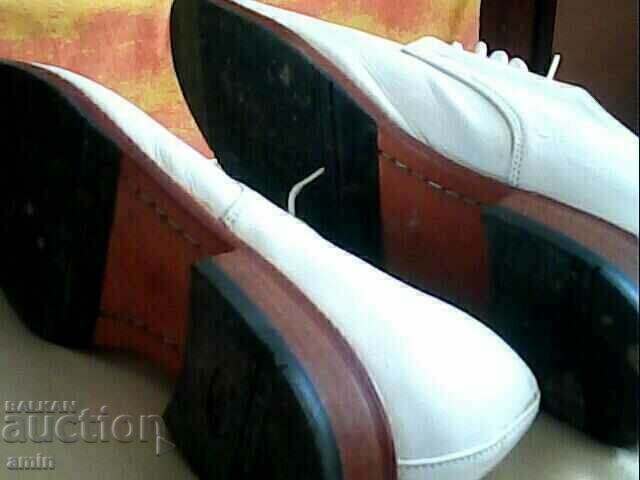 Delivery of leather shoe number 45 Delivery of leather shoe number 45