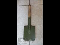 Military spade