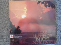 LIEDER UNSERER ZEIT IN LICHT UND SCHATTEN, large