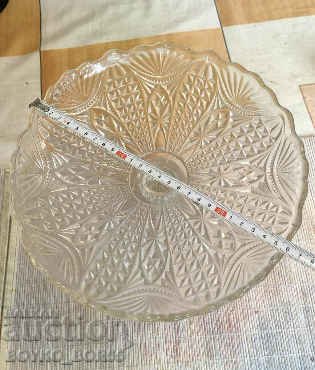 Fructeară din sticlă regală antică rar 26/17 cm. cu preț 67.00 BGN | € 34.26