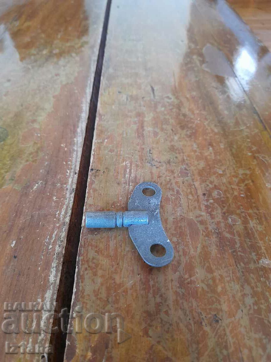 Old winding key