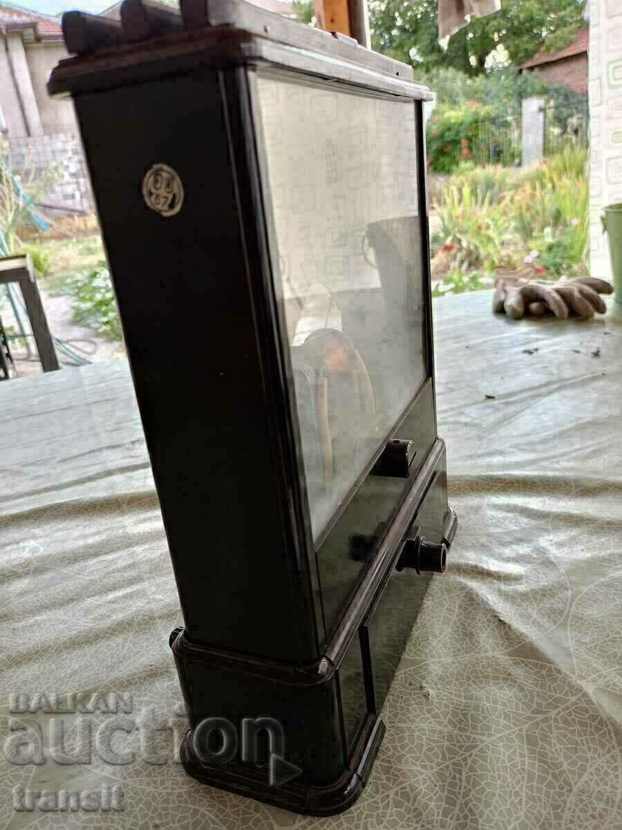 Delivery of Wattmeter, laboratory 1971 Delivery of Wattmeter, laboratory 1971