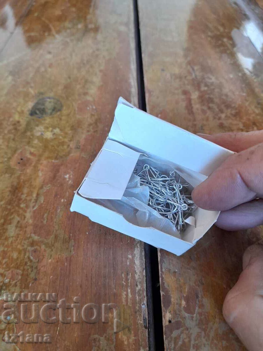 Auction Old fishing hooks Mustad #16 Auction Old fishing hooks Mustad #16