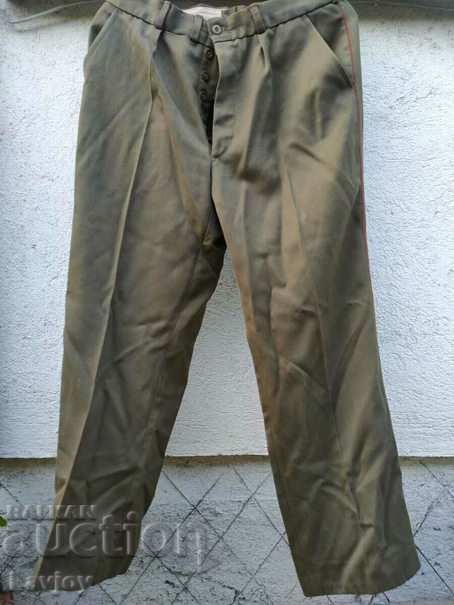 Uniforma militară***Maior*** - 5 Uniforma militară***Maior*** - 5