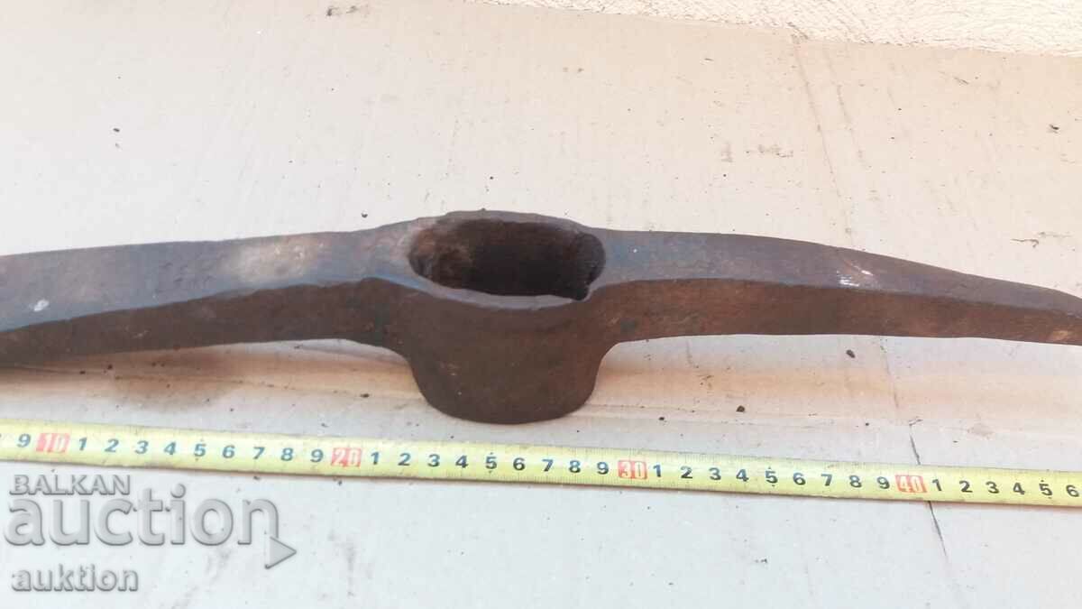 MASSIVE EXCELLENT PICK - BUILDING TROOPS with price 9.99 BGN | € 5.11