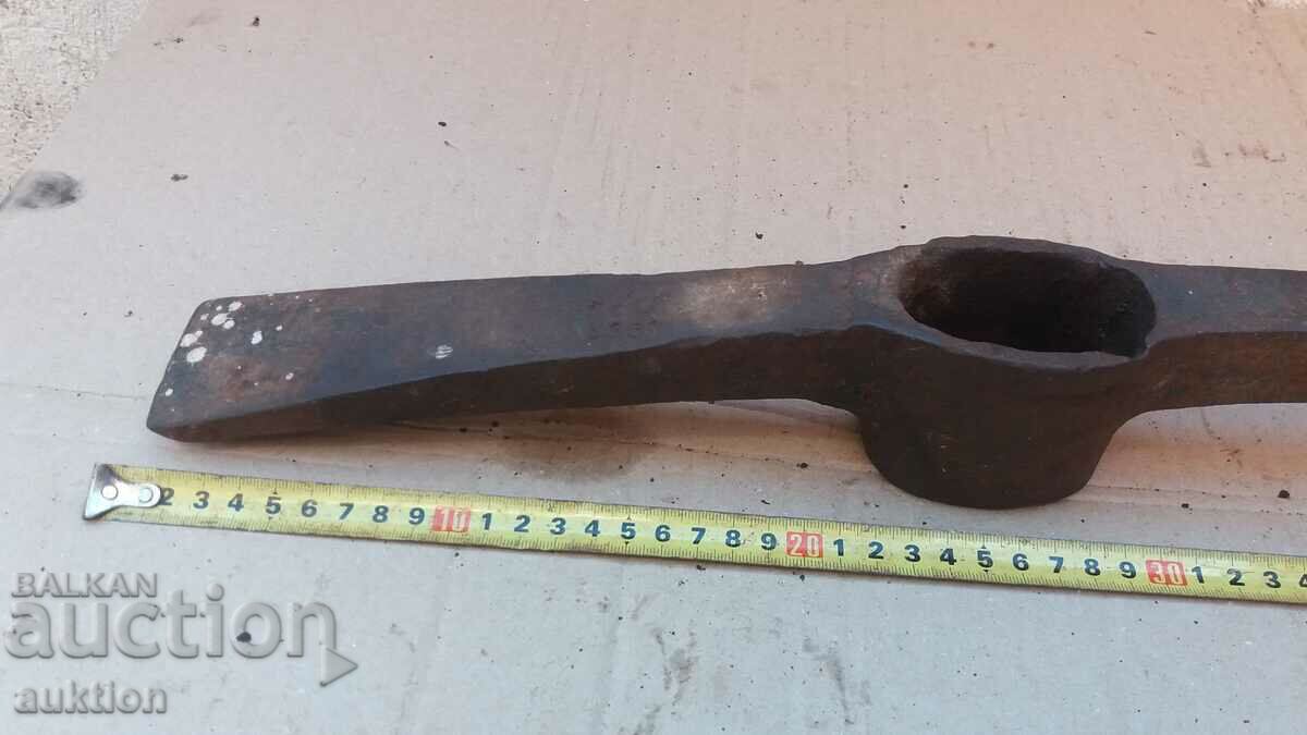 Auction  MASSIVE EXCELLENT PICK - BUILDING TROOPS