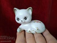 Vintage porcelain kitten