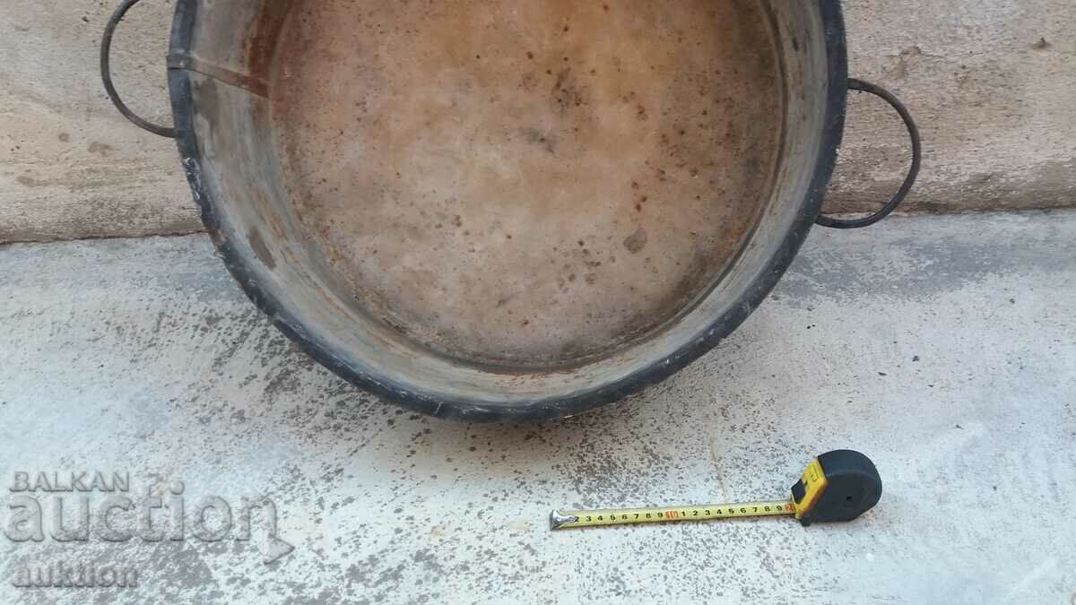 Auction MASSIVE METAL TRAY FOR LUTENITA, JARS, ETC. Auction MASSIVE METAL TRAY FOR LUTENITA, JARS, ETC.