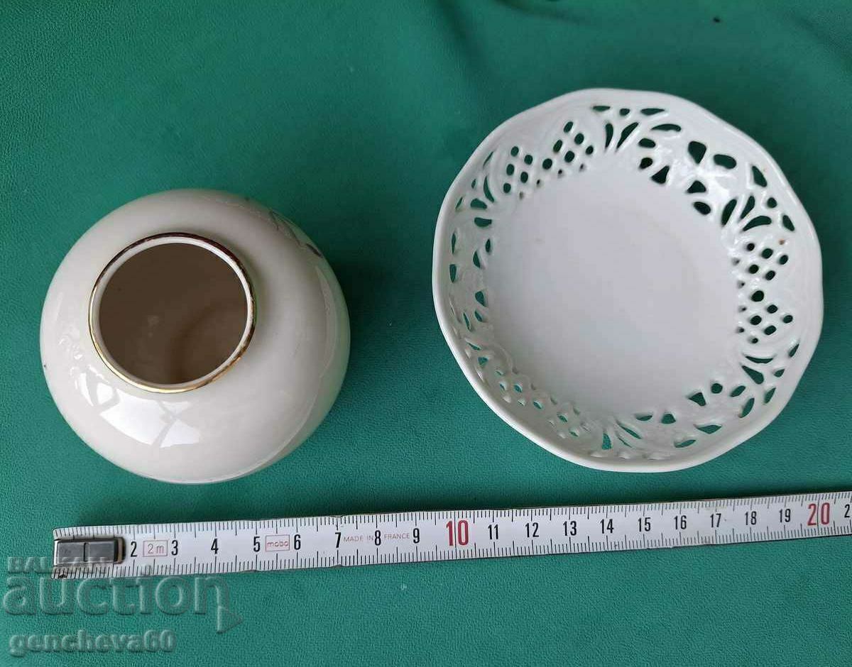 A beautiful vase and saucer made of fine porcelain - 6 A beautiful vase and saucer made of fine porcelain - 6