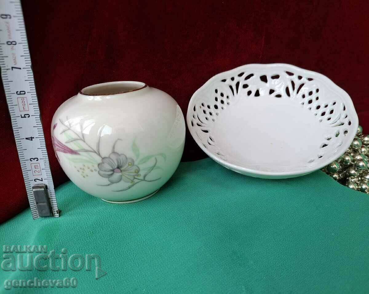 A beautiful vase and saucer made of fine porcelain - 7 A beautiful vase and saucer made of fine porcelain - 7