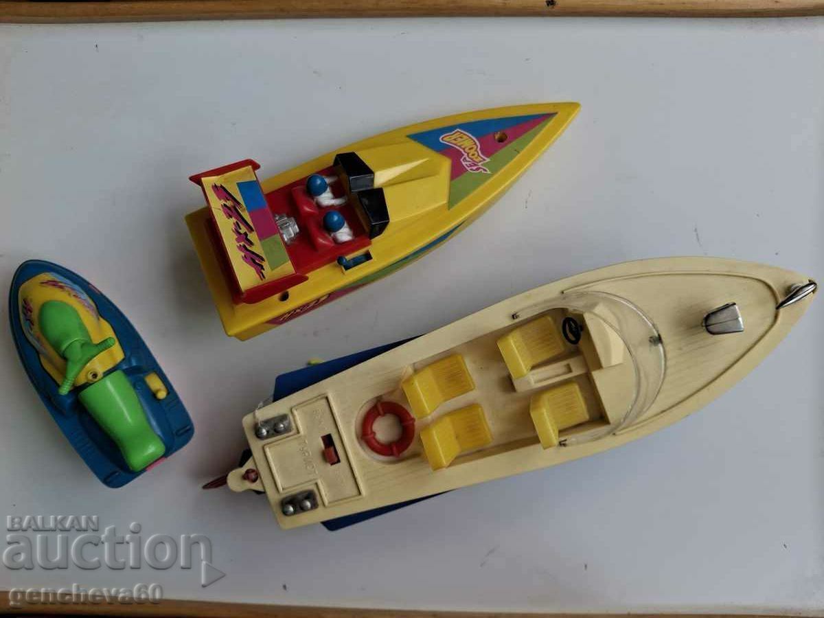 Delivery of Old electromechanical toys-Boats Delivery of Old electromechanical toys-Boats