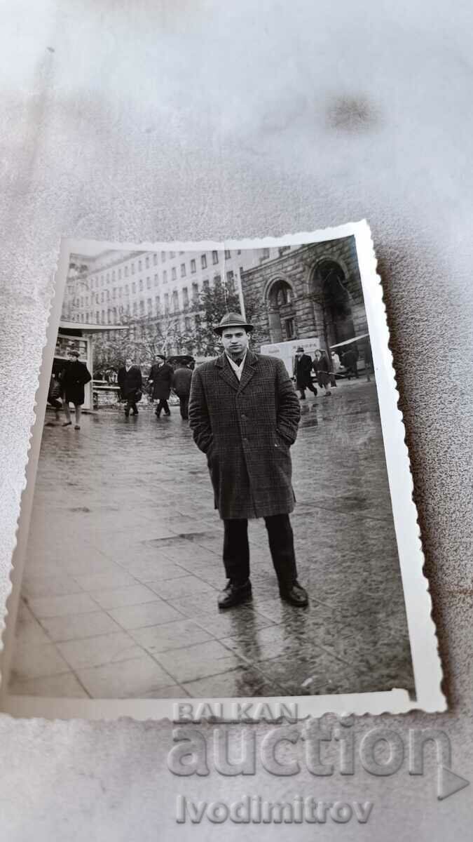 Photo Sofia A man in front of the building of the Center of Trade and Industry