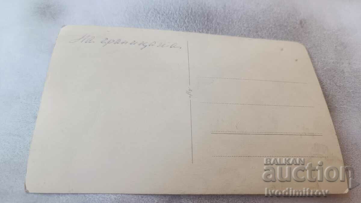 Photo Three officers and a young girl by the sea at the border with price 6.45 BGN | € 3.30 Photo Three officers and a young girl by the sea at the border with price 6.45 BGN | € 3.30