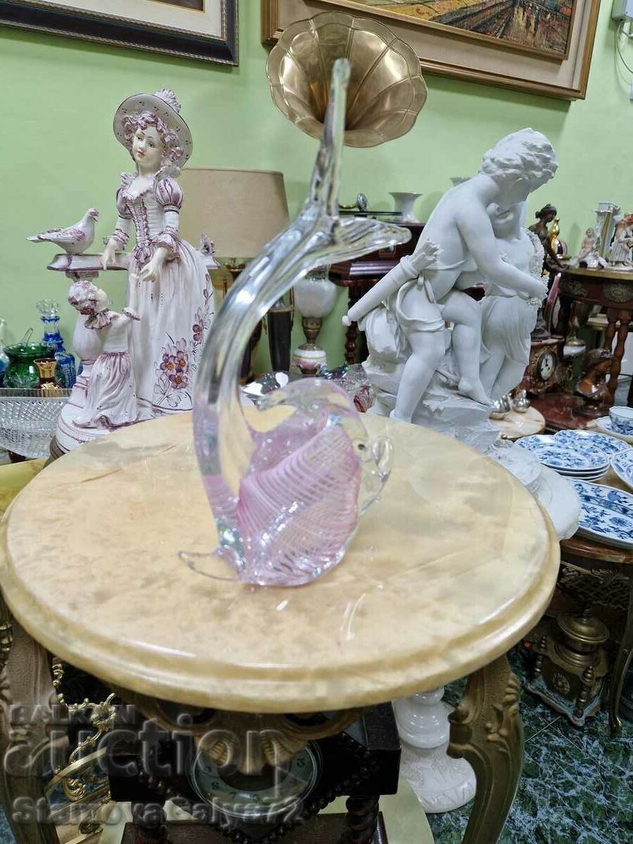 Delivery of Collectible Murano Italian figurine