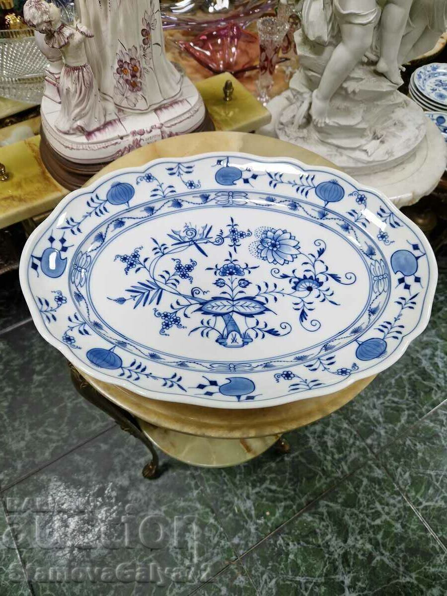 Auction  Large antique Meissen porcelain platter