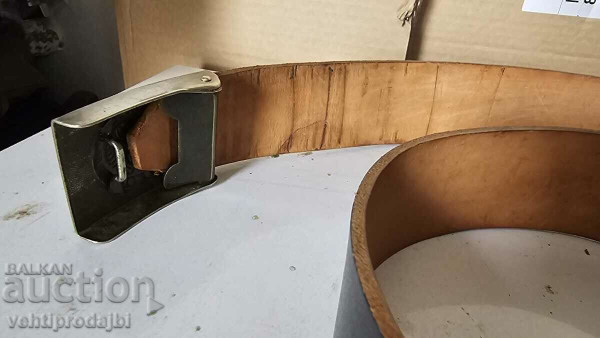 Centura militara, germana, noua cu preț 60.00 BGN | € 30.68 Centura militara, germana, noua cu preț 60.00 BGN | € 30.68