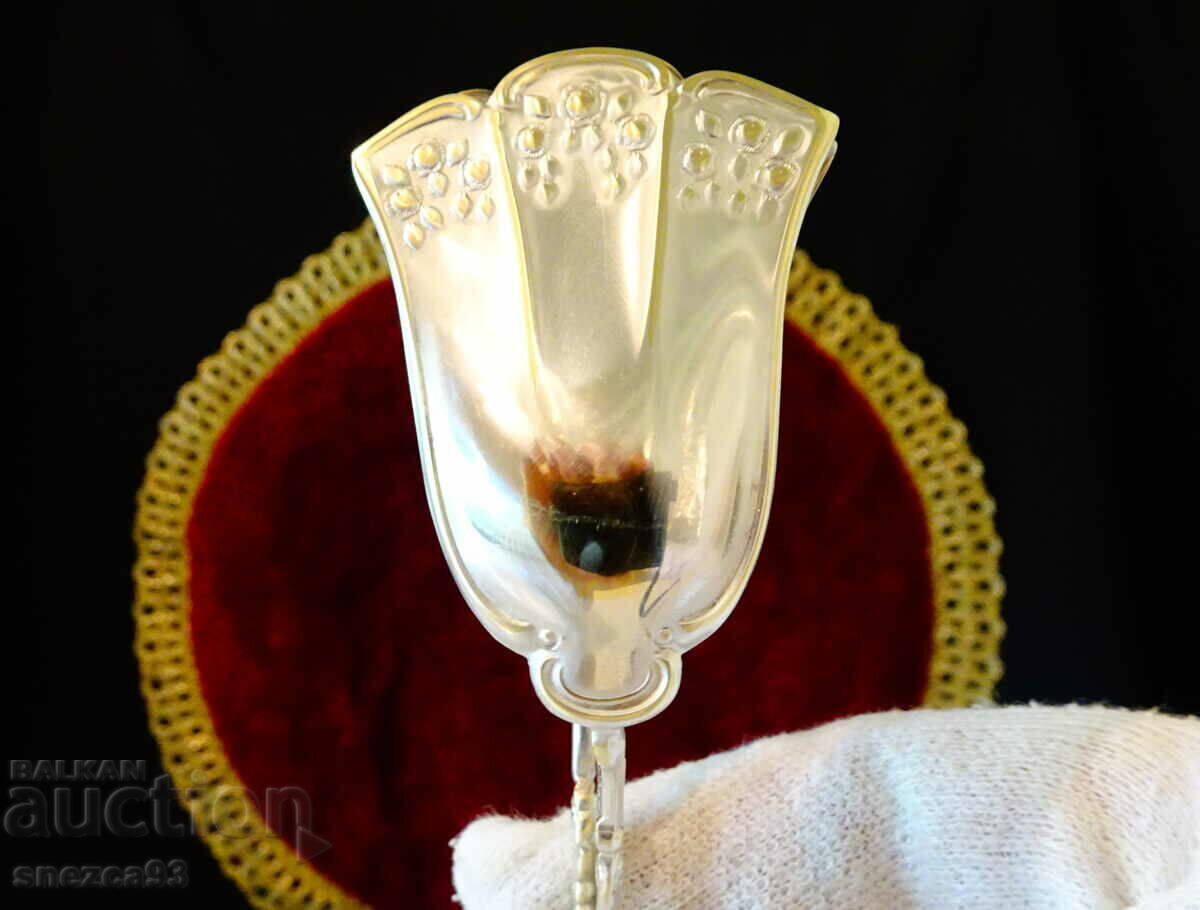 Аукцион Посребрена щипка за сервиране,разкош. Аукцион Посребрена щипка за сервиране,разкош.