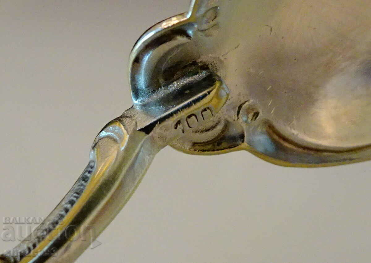 Доставка на Посребрена щипка за сервиране,разкош. Доставка на Посребрена щипка за сервиране,разкош.